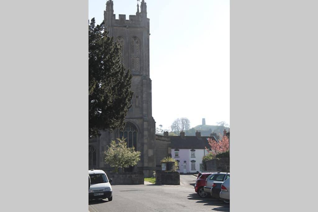 No 28b St Benedict Apartment Glastonbury